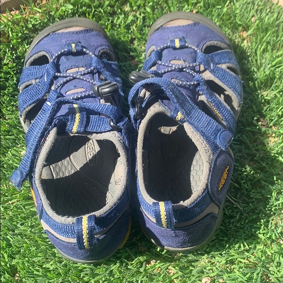 Keen sandals - Picture 3 of 4